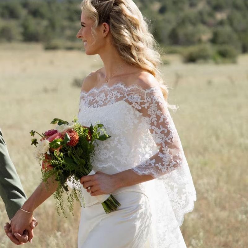 FashionSGoodieUS scalloped lace wedding shawl